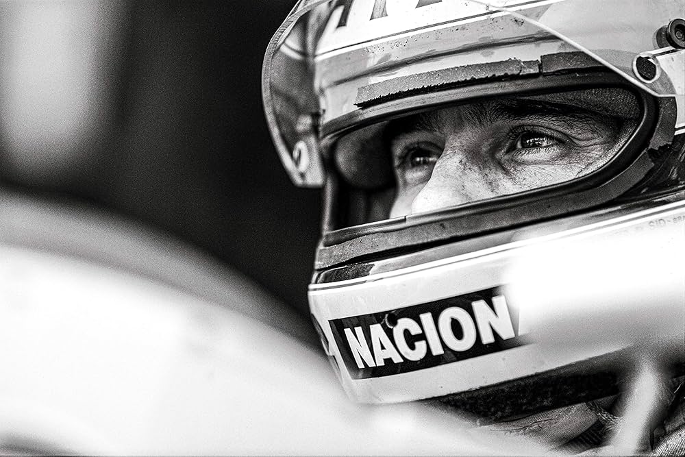 Amazon.co.jp: 熱田 護 F1写真集「500GP(ゴヒャクジーピー)」 : 熱田