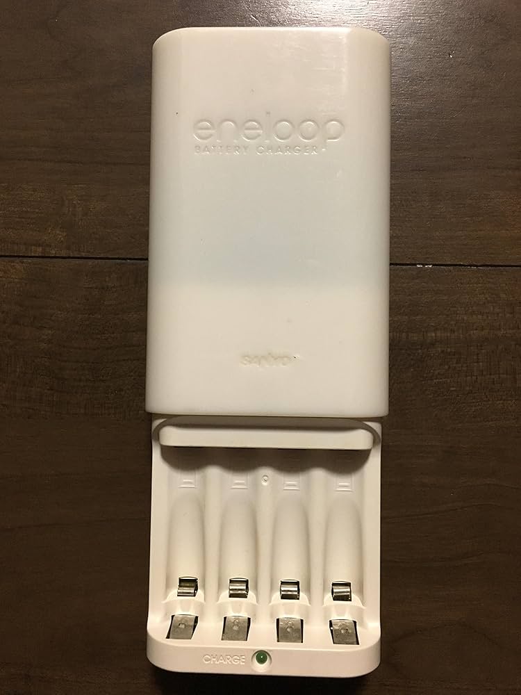Amazon | SANYO eneloop 充電器 (単3形・単4形兼用) NC-TG1 | Sanyo