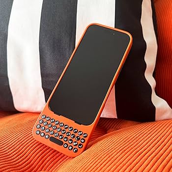 Amazon.co.jp: Clicks(クリックス) iPhone 16 Pro 用 キーボード付き