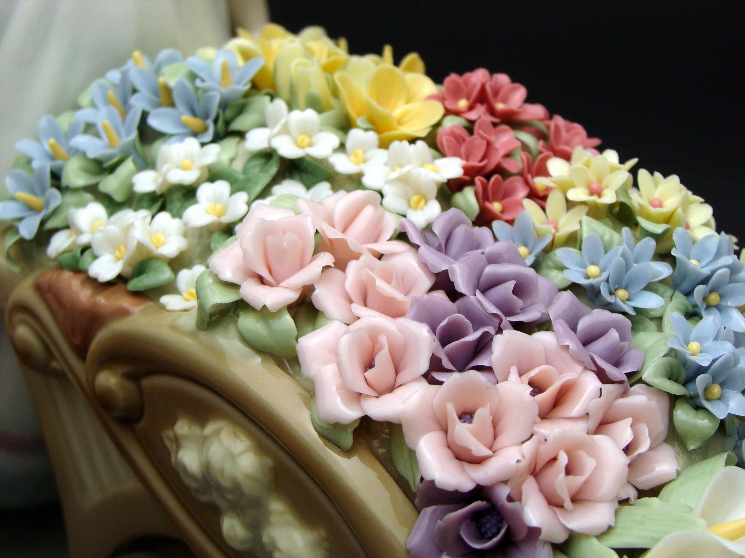 Amazon.co.jp: リヤドロ(LLADRO) 6521 可愛いお花屋さん : ホーム