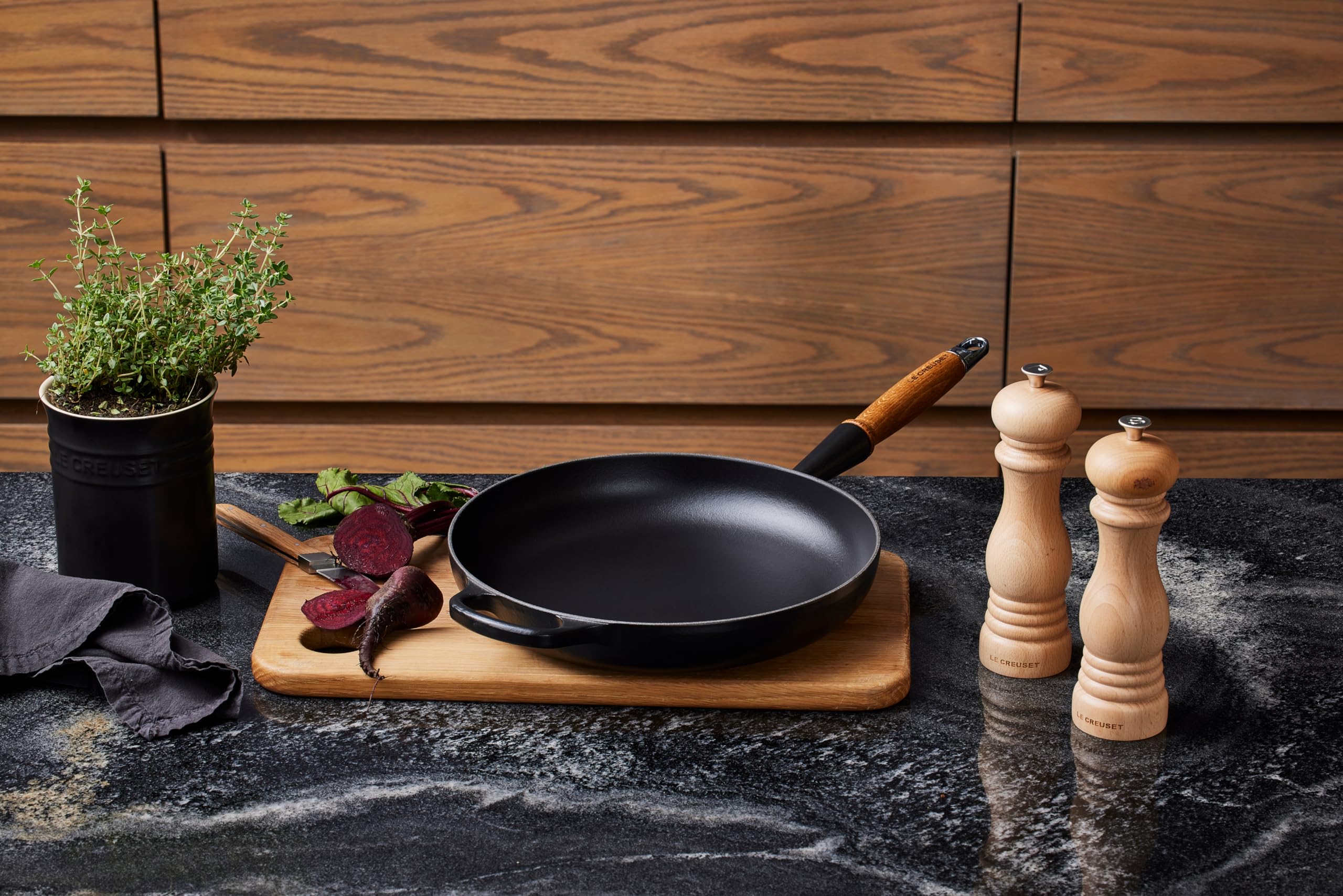 Amazon | ル・クルーゼ(Le Creuset) ホーロー鋳鉄製アルパインウッド