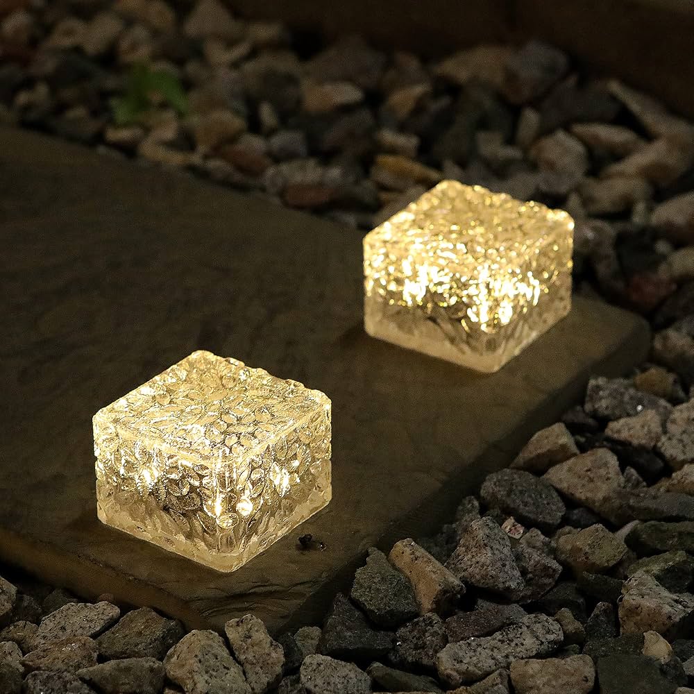 Amazon | 7Life LEDソーラーライト キューブ型 4個セット | パスライト