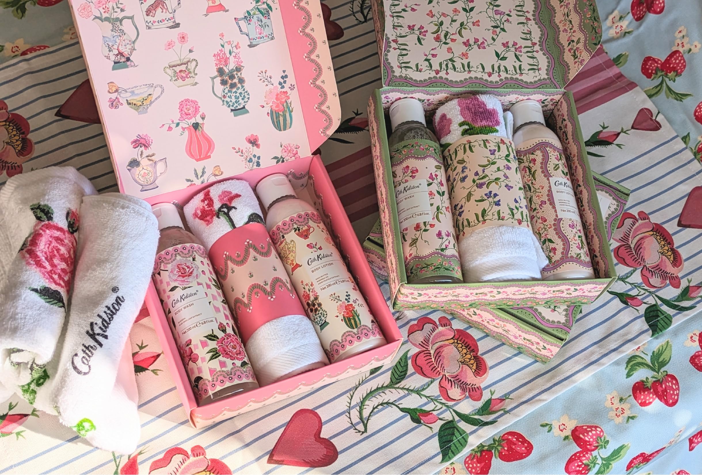 Amazon.co.jp: Cath Kidston キャスキッドソン バス&タオルセット