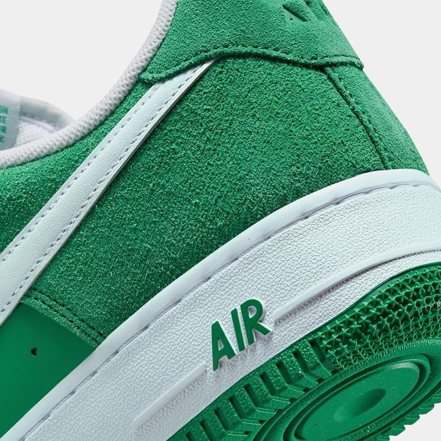 Amazon.com | Nike Men's Air Force 1 '07 LV8 Stadium Green/White