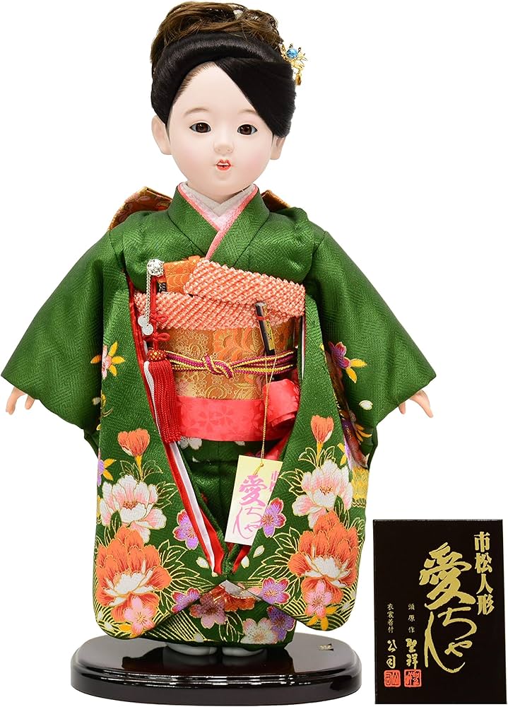 Amazon | 市松人形 愛ちゃん 10号 (金彩友禅（緑）) | 市松人形