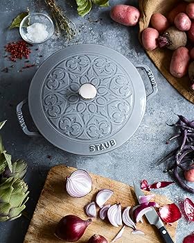 Amazon.co.jp: Staub (ストウブ) 鋳鉄製 3.75クォート エッセンシャル
