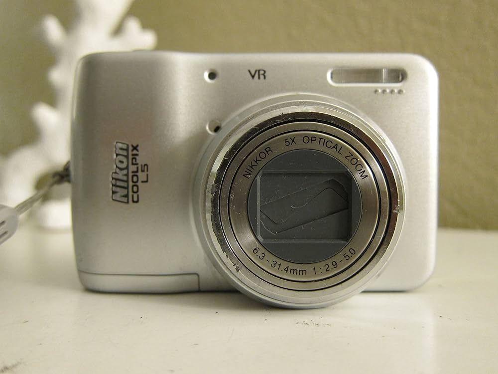 Amazon | Nikon Coolpix L5 7.2MP デジタルカメラ 5倍光学振動低減
