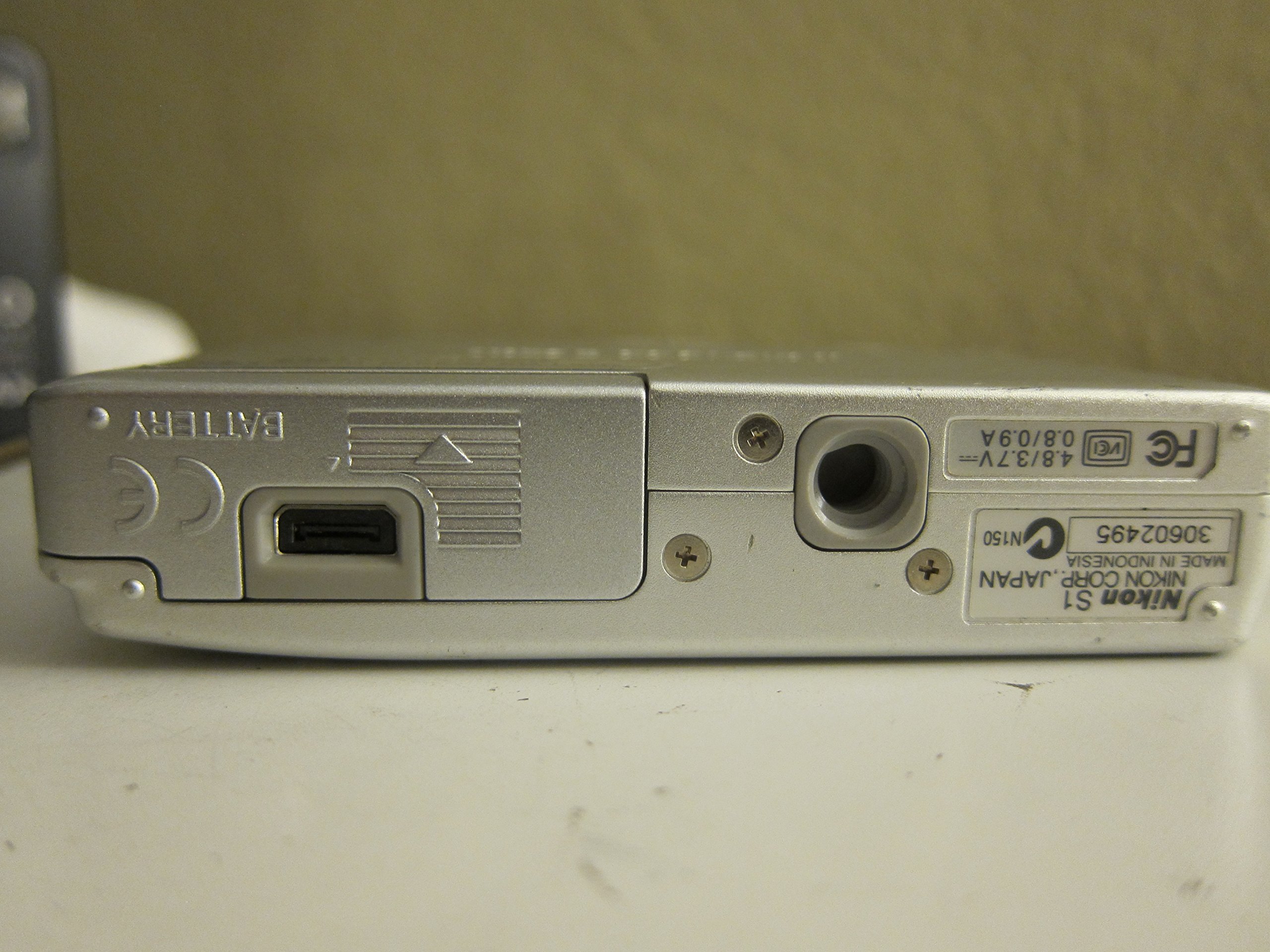 Amazon.com : Nikon Coolpix S1 5.1 MP Slim-Design Digital Camera