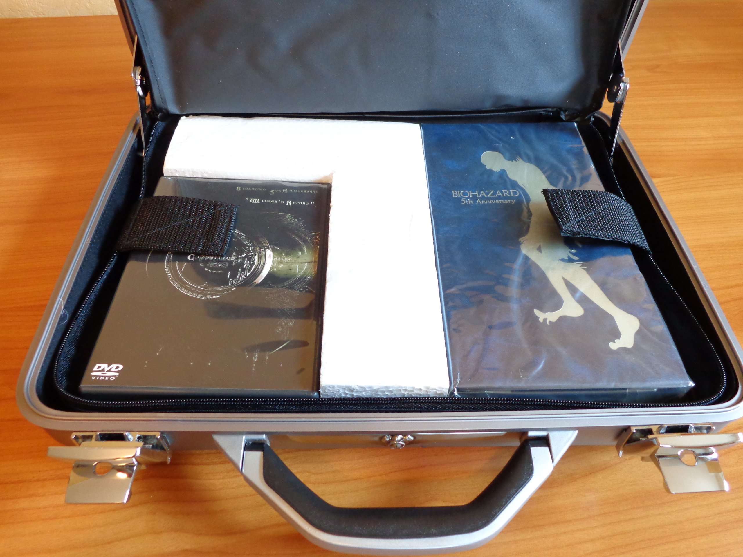 Amazon | バイオハザード5周年記念スペシャルパッケージ ナイトメア