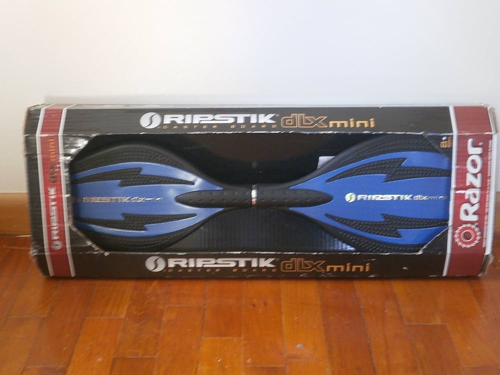 Amazon.com : Razor DLX Mini Board Mini Ripstik Caster board Blue