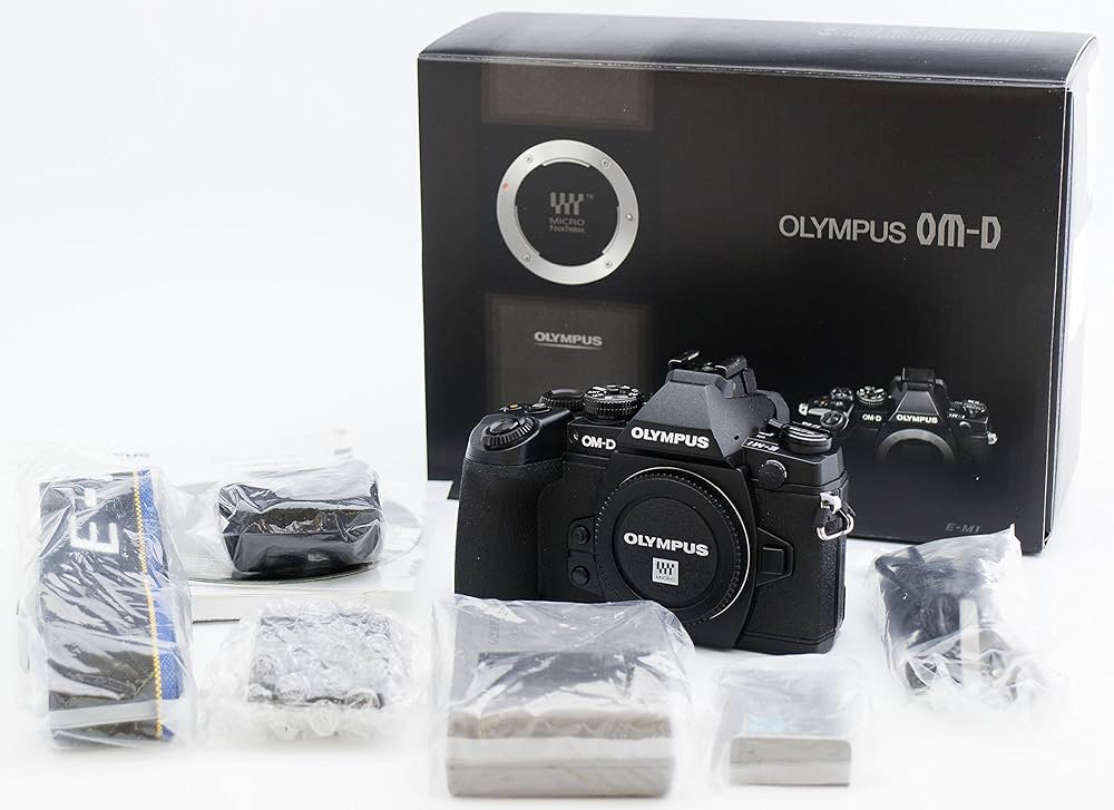 Amazon | OLYMPUS ミラーレス一眼 OM-D E-M1ボディ ブラック 防塵 防滴