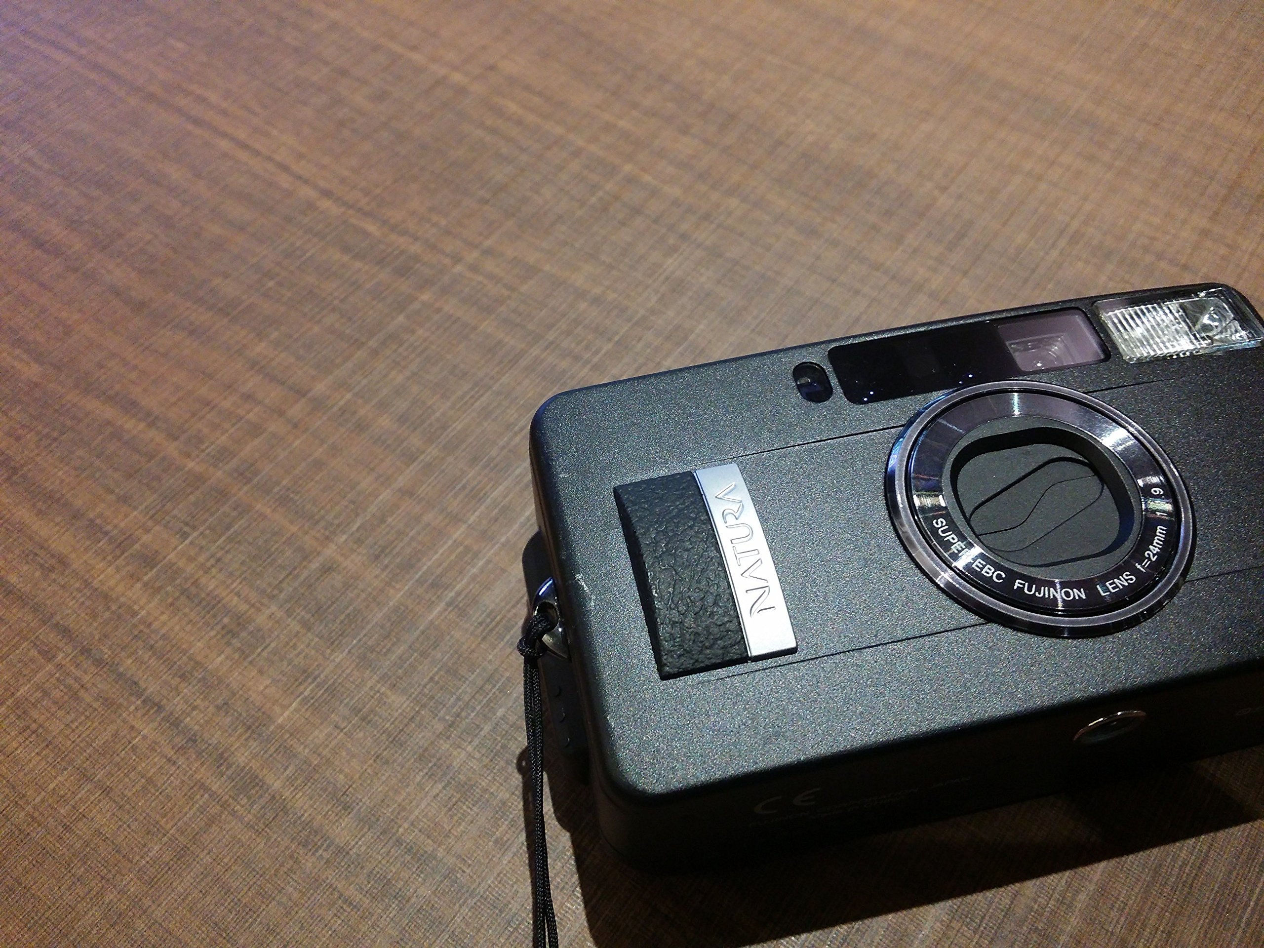 Amazon | FUJIFILM NATURA BLACK F1.9 35mmコンパクトカメラ ブラック