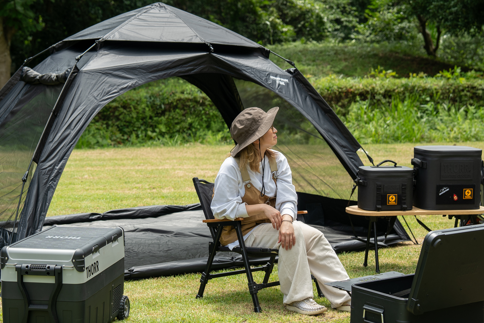 Amazon | 【わがやの秘密基地！】THORR サンシェード 日避け テント