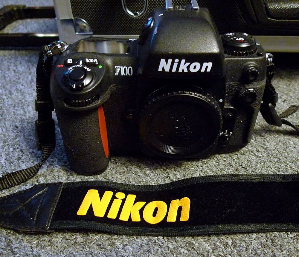 Amazon.co.jp: NIKON F100 : 家電＆カメラ