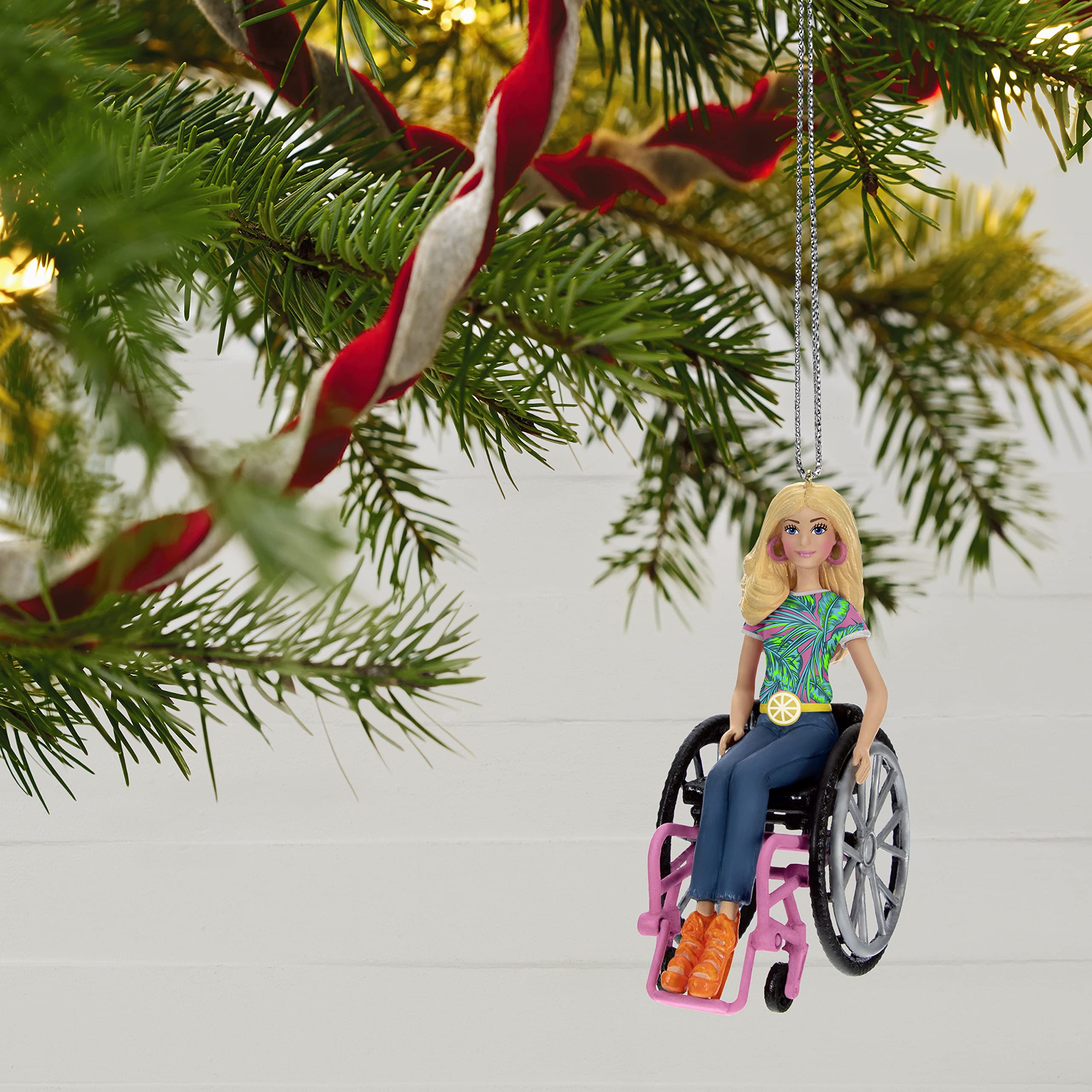 Amazon.co.jp: Hallmark 記念品 クリスマスオーナメント 2023、車椅子