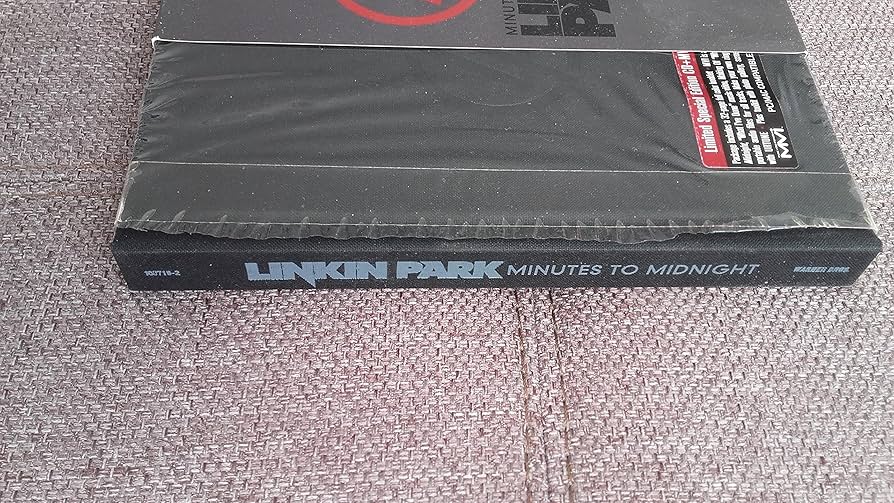 Amazon.co.jp: MINUTES TO MIDNIGHT（DVD付