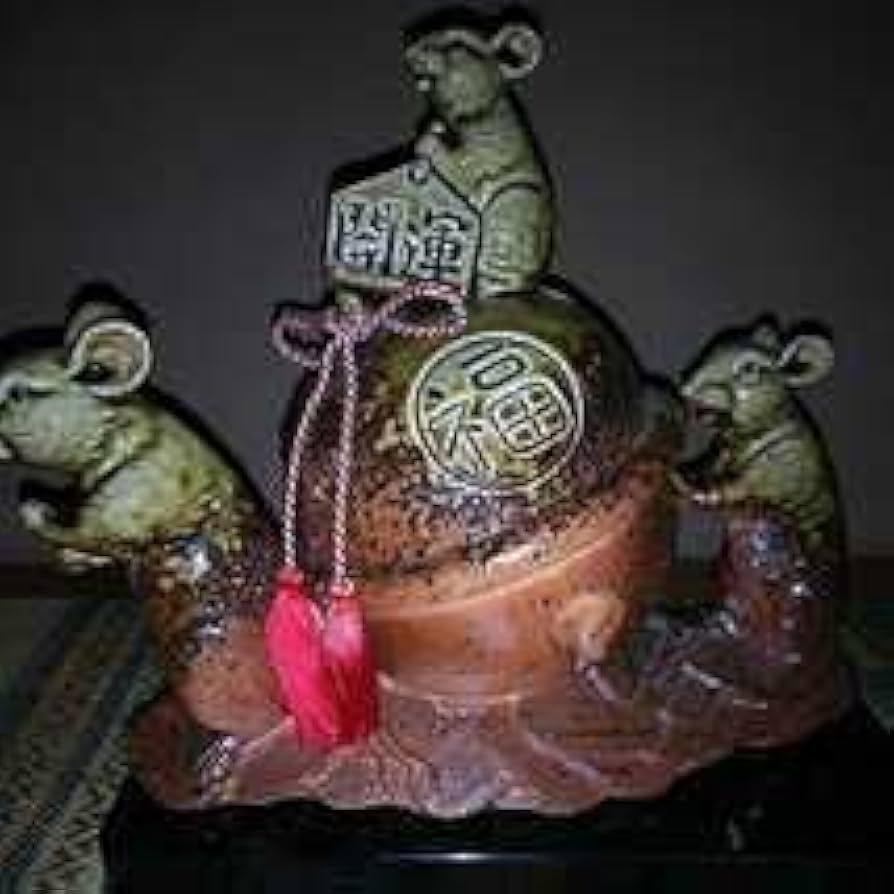 Amazon.co.jp: ネズミの置物 干支 開運ネズミ 鈴とねずみ 信楽焼