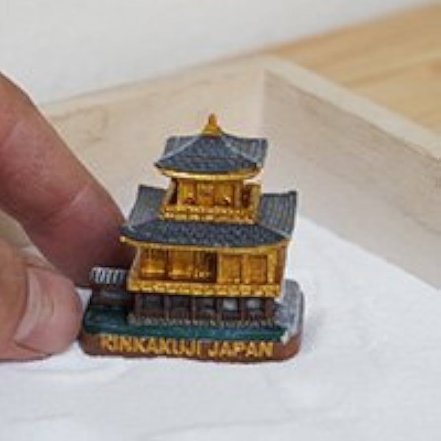 Amazon.co.jp: 枯山水のおともに ミニチュア 金閣寺（きんかくじ