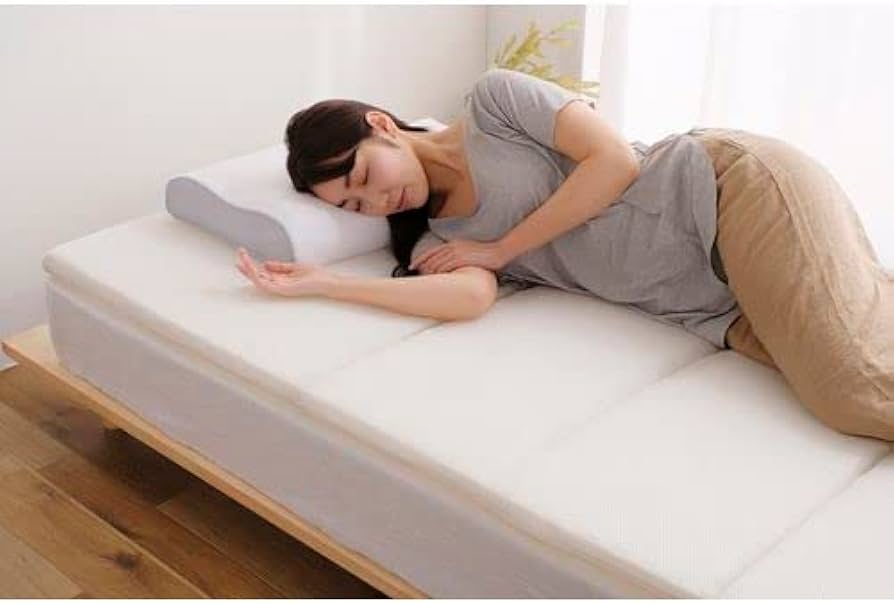 Amazon｜アイリスオーヤマ エアリー 丸ごと洗えるマットレス 六つ折