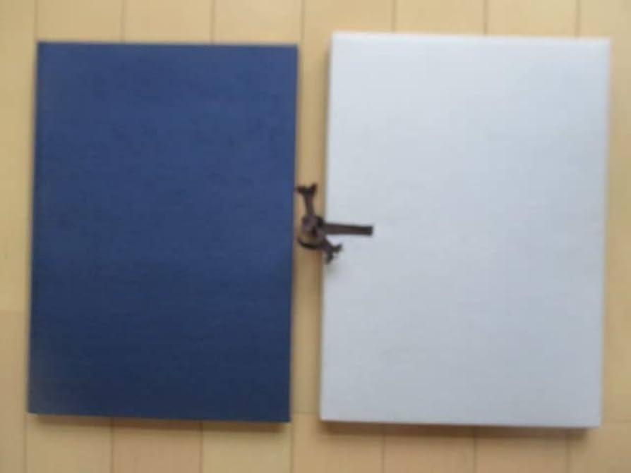 Amazon.co.jp: 「手塚治虫の自画像」 写真集 1990年2月9日発行 非売品