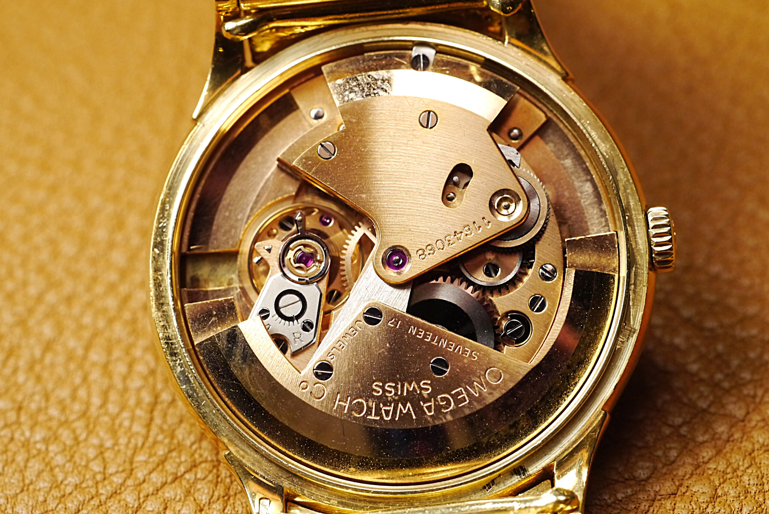 オメガ創業百周年記念の自動巻きクロノメーター、オメガ『センテナリー