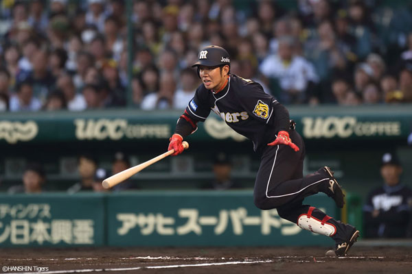 ニュース - イベント - 5/23(火)今年も「伝統の一戦 人文字イベント