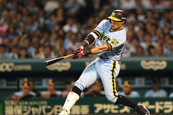 ニュース - イベント - 5/25(金)今年も「伝統の一戦 人文字イベント