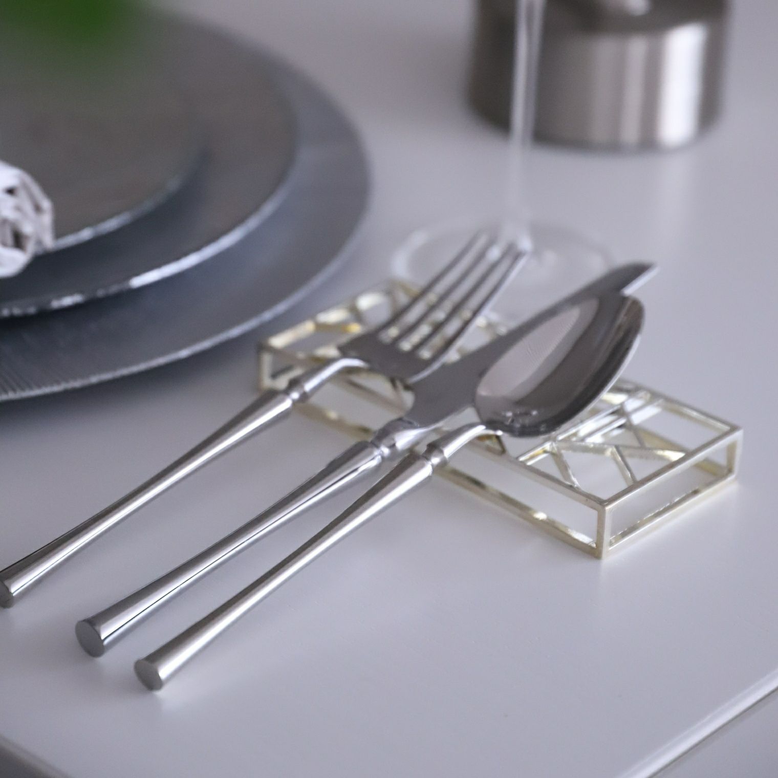 モダンラティス柄カトラリーレスト ナプキンリング｜M苦楽園