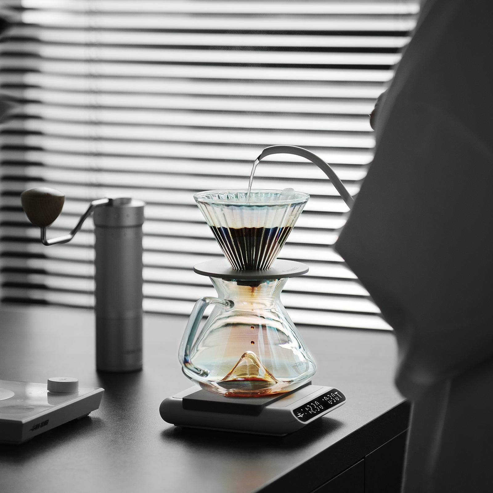 MHW-3BOMBER Elf コーヒーサーバー