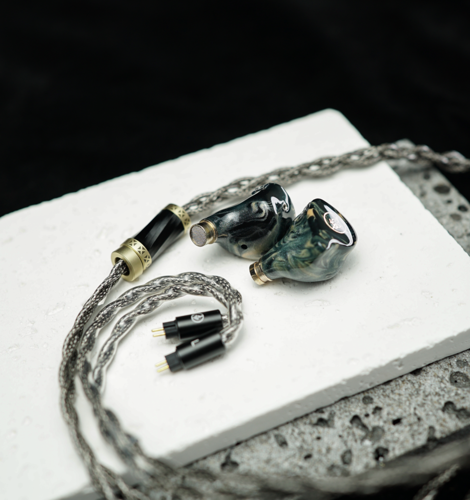 BGVP Phantom Gold Rose Ver. Limited クアッド・ドライバー