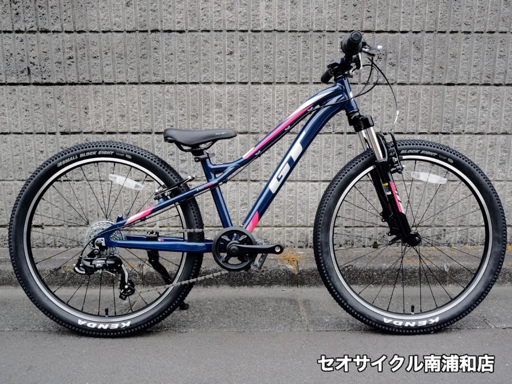 女の子にもおすすめのMTB、GT / ｽﾄﾝﾊﾟｰﾌﾟﾗｲﾑ24 紺xピンク | セオ