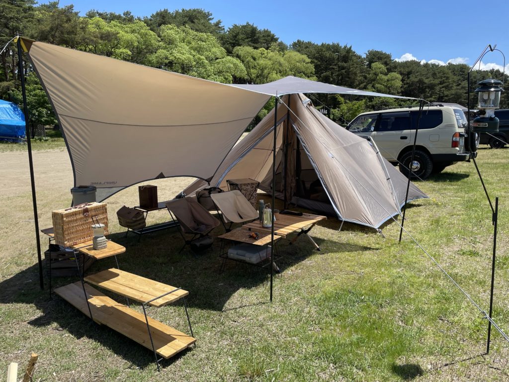 キャンプギア紹介】ユニフレームREVOルーム4プラスⅡを徹底レビュー