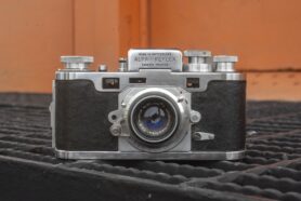 Alpa Reflex (1944) - mike eckman dot com