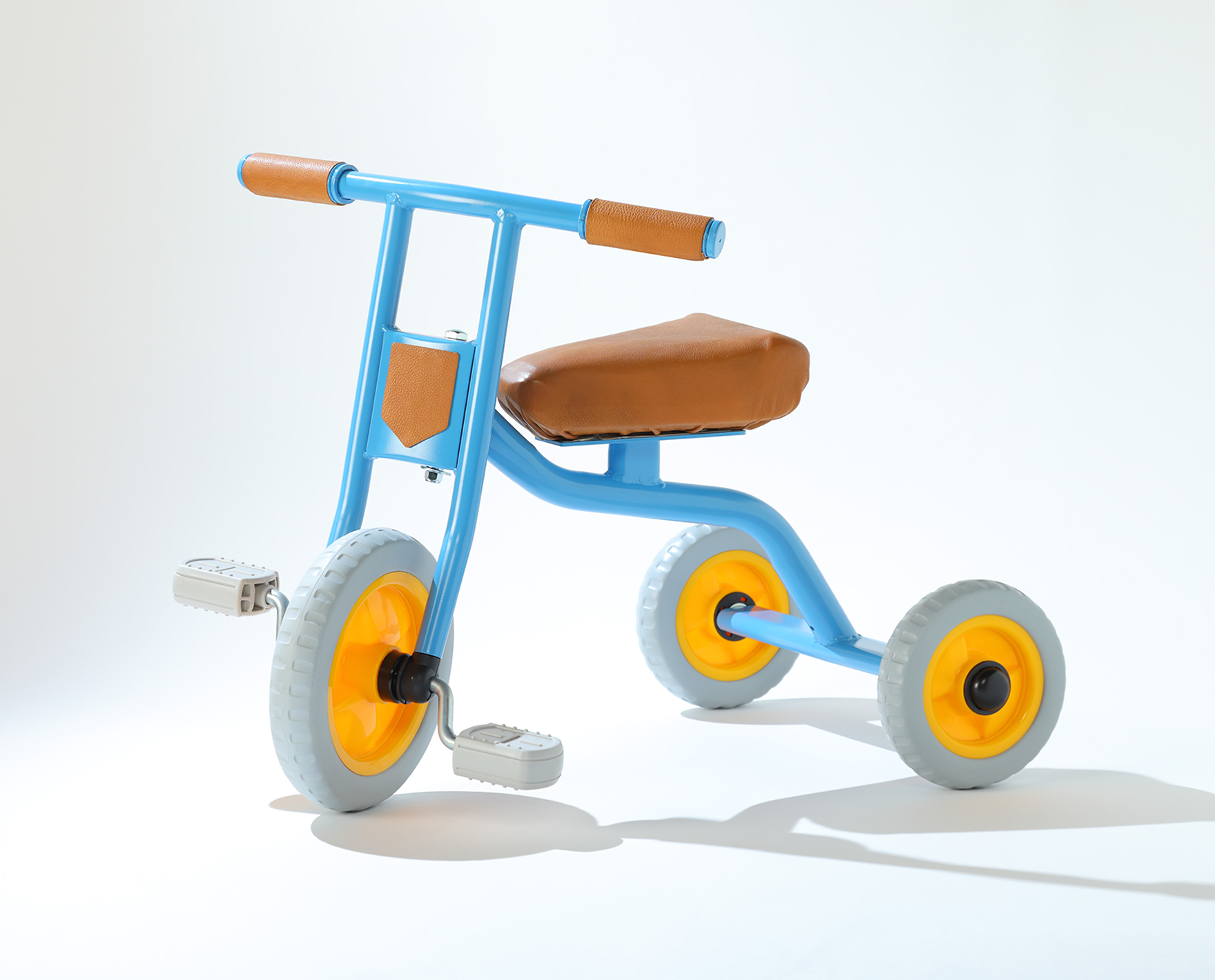 コンセプト三輪車の製作に協力しました ｜ 三木工業株式会社 ｜ 園児用