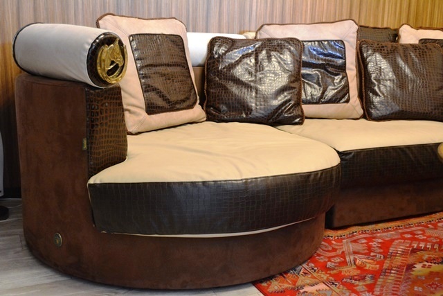 Formitalia/GUCCI ソファ | Living house éclat