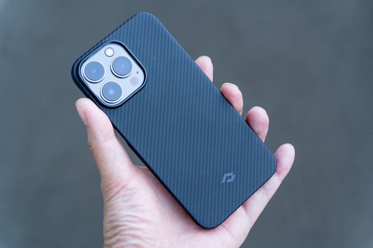 PITAKA iPhone 13 Pro用Air Caseレビュー：どこまでも薄く、軽い