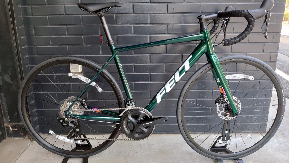 ようやく来た！】FELT FR30 DISC再入荷！【ｱﾙﾐ油圧105！】 | 自転車の