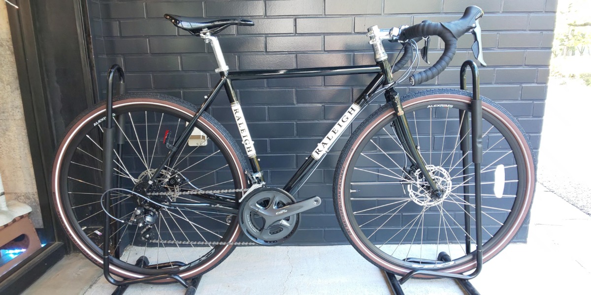 ｸﾞﾗﾍﾞﾙﾛｰﾄﾞ】RALEIGH CR-DC 入荷！【ｸﾛﾓﾘ×ｸﾞﾗﾍﾞﾙ】 | 自転車のことなら