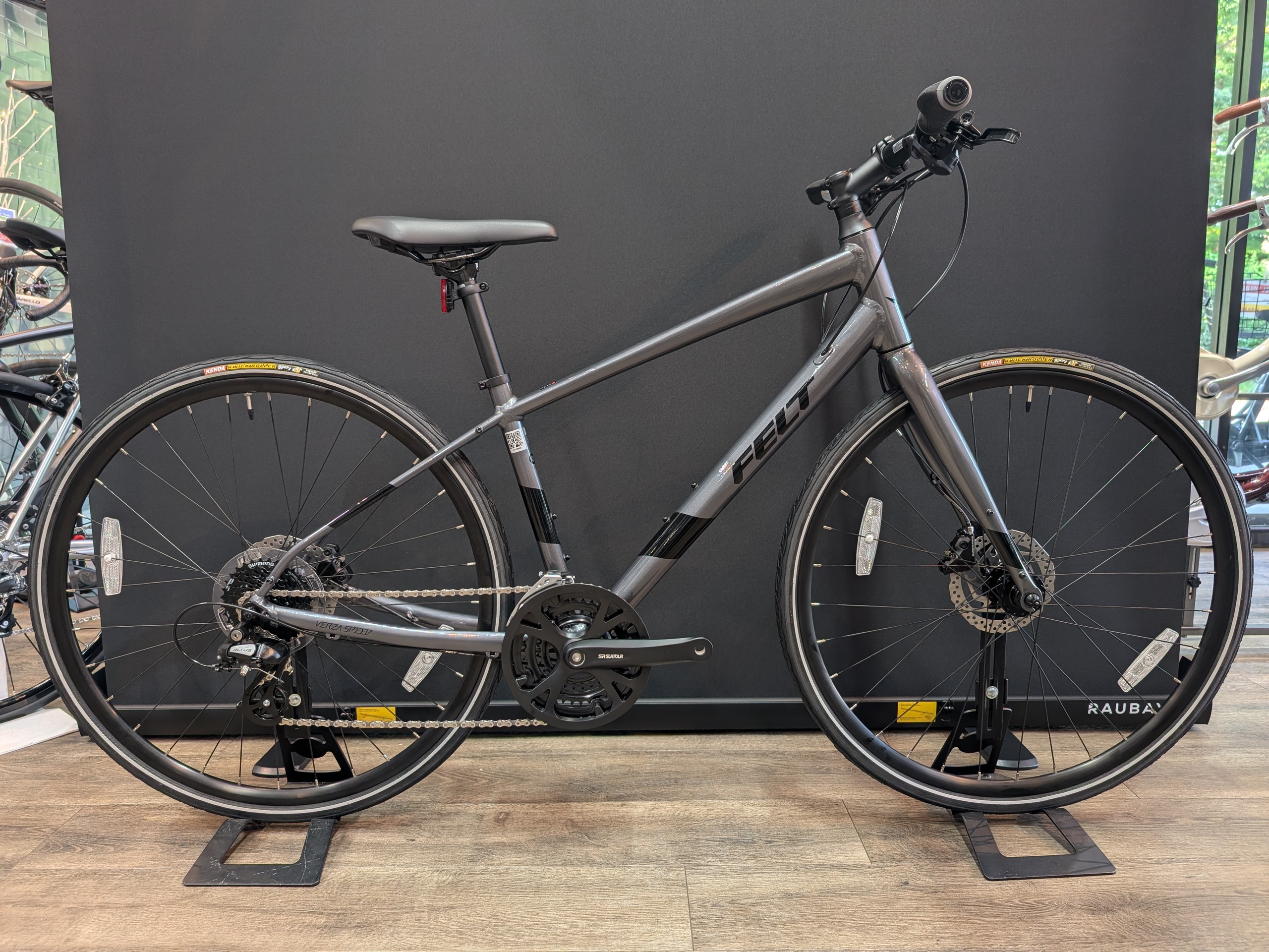 ｸﾛｽﾊﾞｲｸ】FELT VERZASPEED 40 LTD入荷！【油圧ﾃﾞｨｽｸﾌﾞﾚｰｷ】 | 自転車の