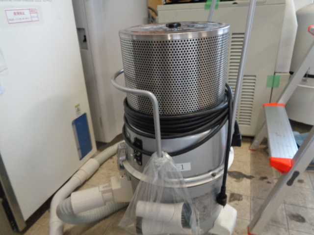 クリーンルーム用掃除機 日立製型式：CV-103E - 株式会社未来産業技術