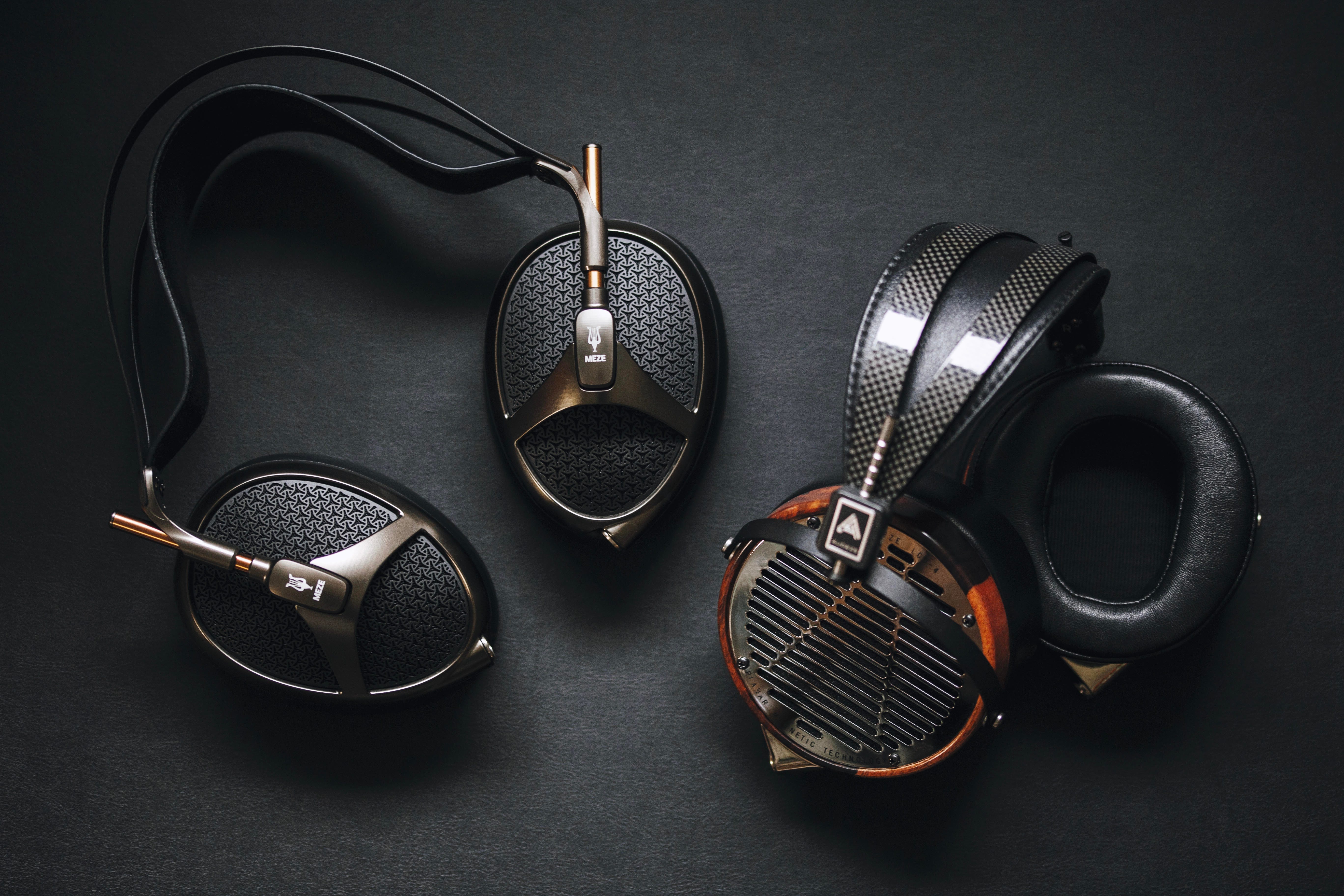 Fight for the Throne: Audeze LCD-4, Meze Empyrean | by Koen Romers
