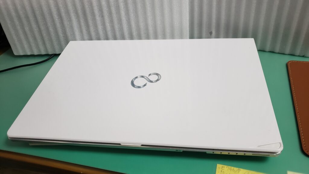 ☆富士通 LIFEBOOK SH75/T リフレッシュ！（分解と清掃 SSD換装