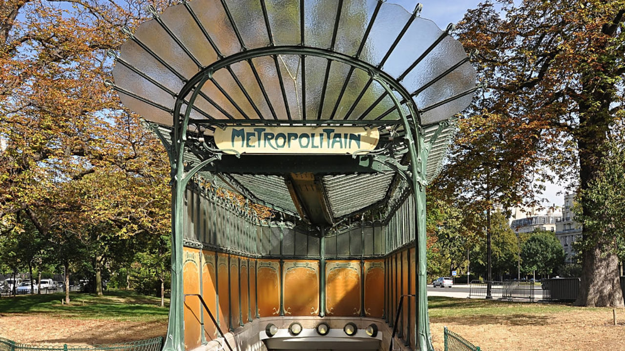 エクトル・ギマール ～パリのメトロ入口を手掛けたアール・ヌーボー