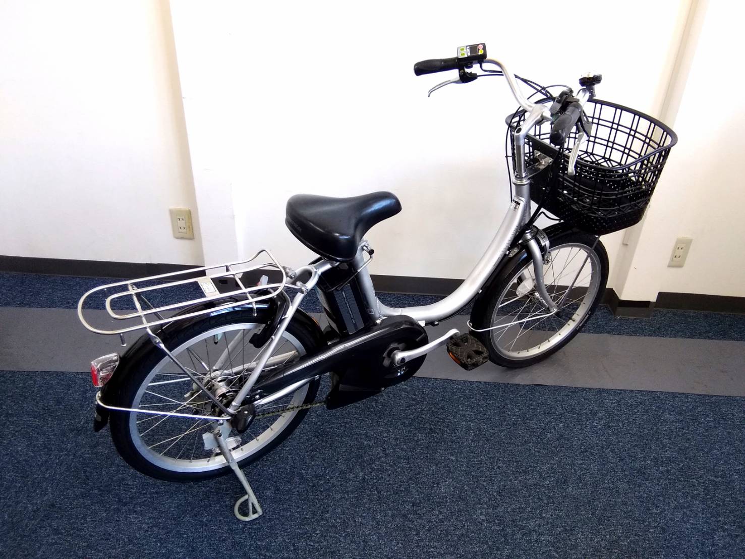 SOLD OUT】電動自転車 ブリヂストン ASSISTA UNI シルバー 20インチ