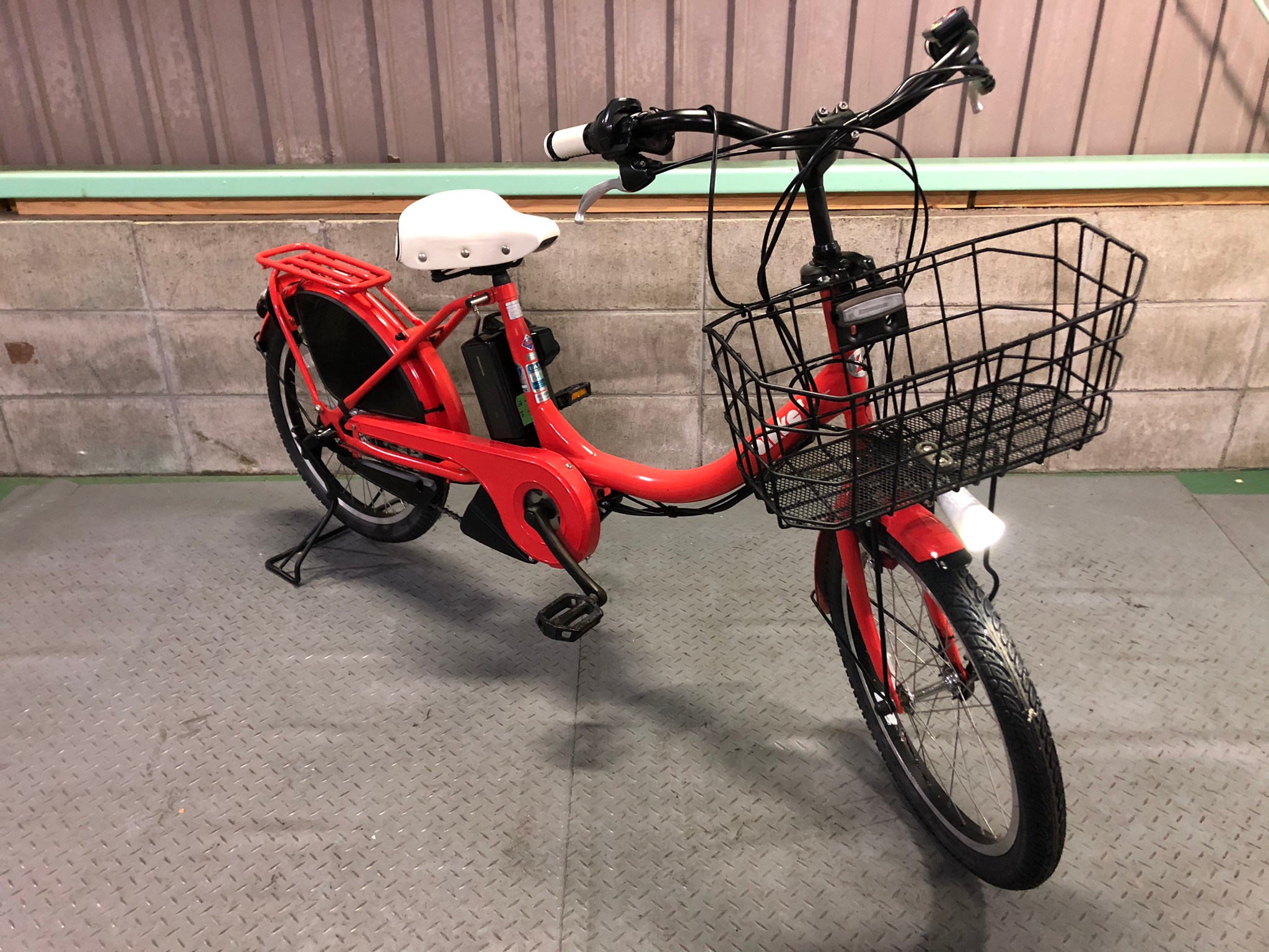 2018 2018 レッド 超人気 BIKKE ブリヂストン電動アシスト自転車 H1302