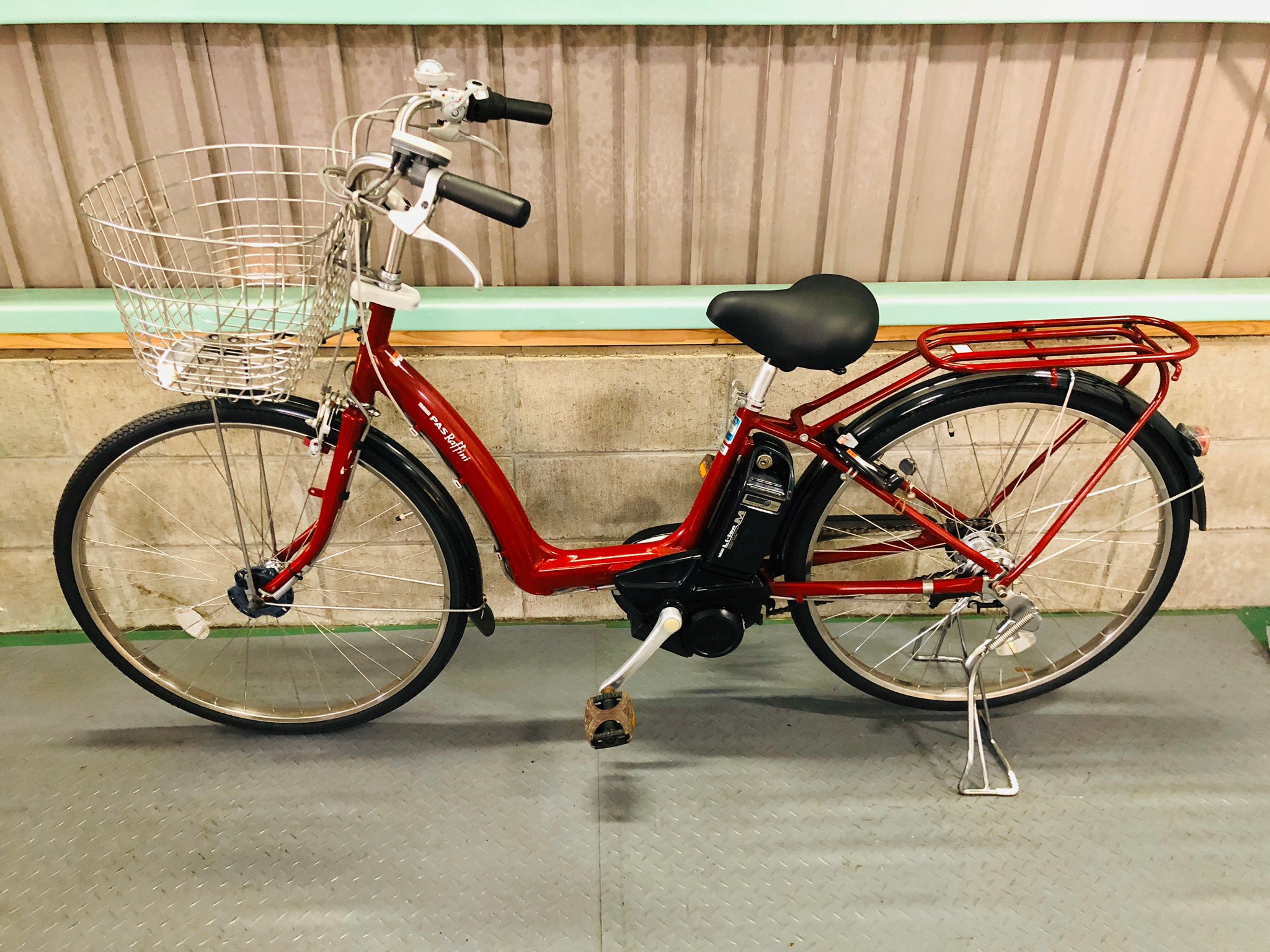 配送不可 手渡し限定 ヤマハ 電動自転車パスラフィーニ26インチ3段