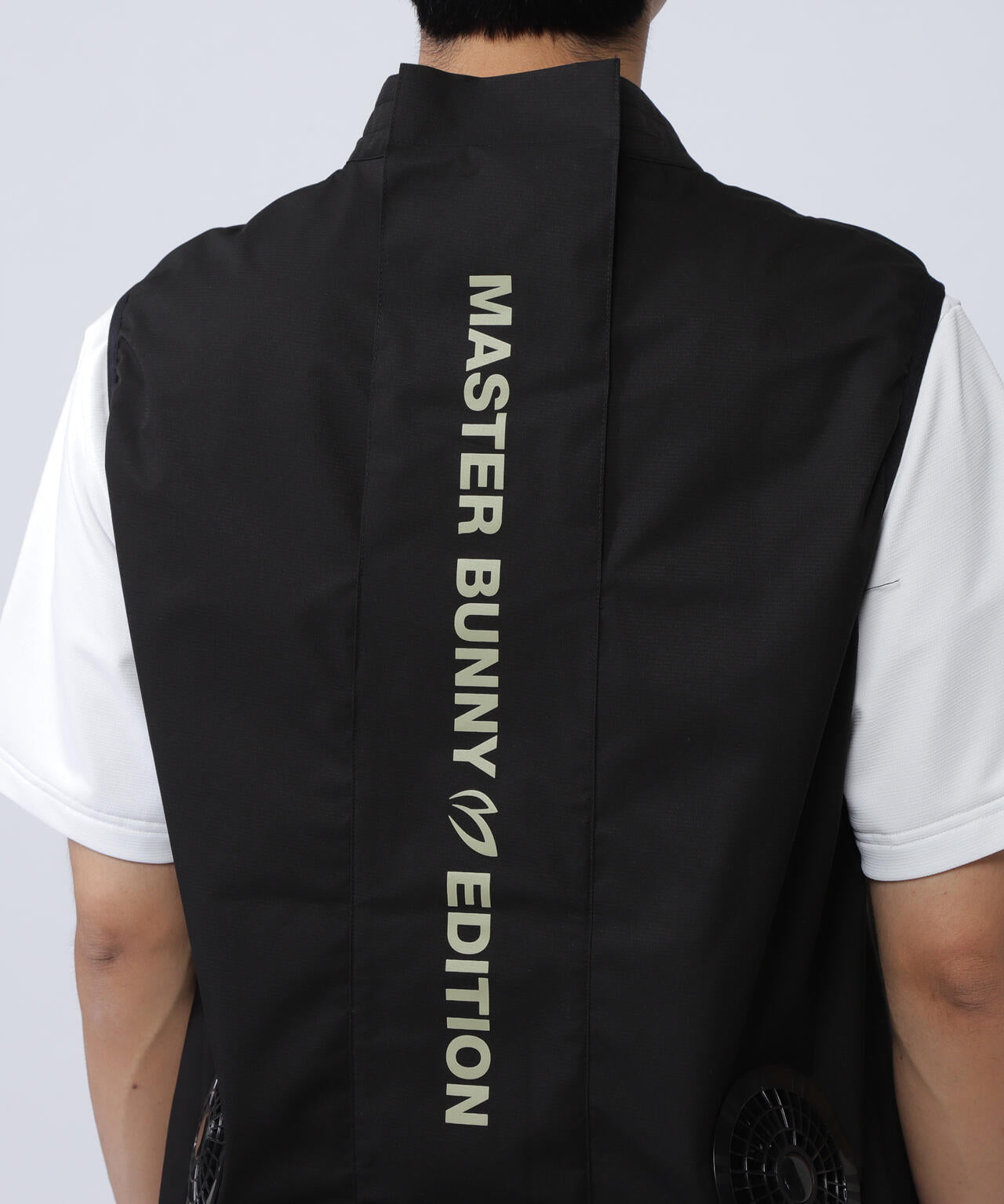 ファンフルジップアップベスト | MASTER BUNNY EDITION（マスター