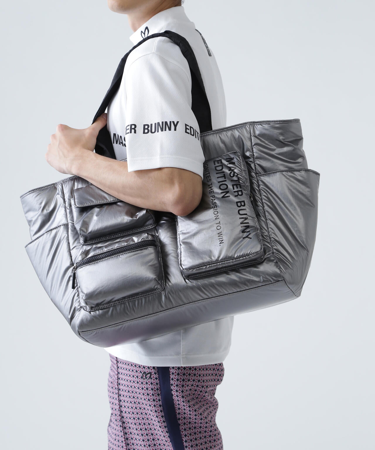 アウトポケット トートバッグ (UNISEX) | MASTER BUNNY EDITION