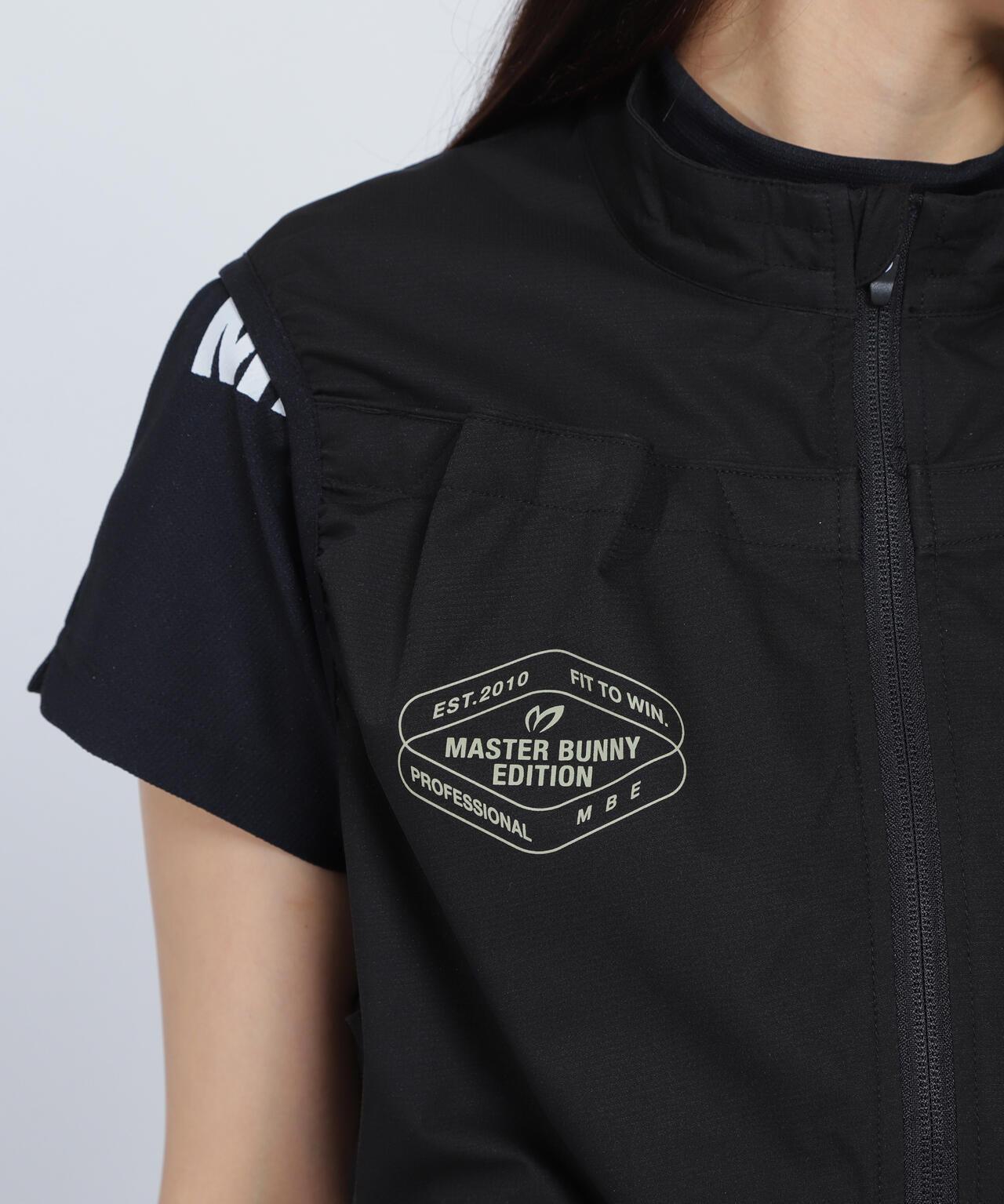 ファンフルジップアップベスト | MASTER BUNNY EDITION（マスター