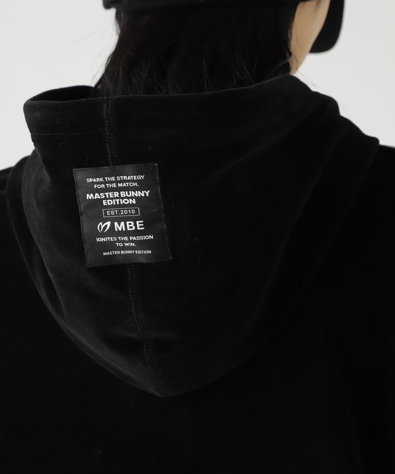 岩井ツインズコラボカラーあり】ベロアフーディプルオーバー | MASTER